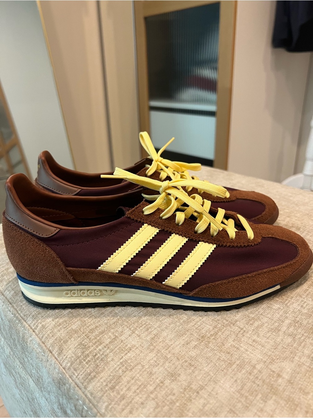 Adidas - Women's SL 72 OG - Maroon/Almost yellow/Preloved brown - size 6.5 - Picture 5 of 11